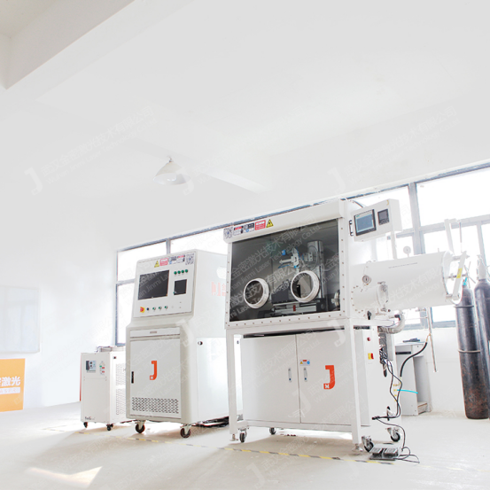 什么是手套箱激光焊接機(jī)？手套箱激光焊接機(jī)有哪些優(yōu)勢(shì)