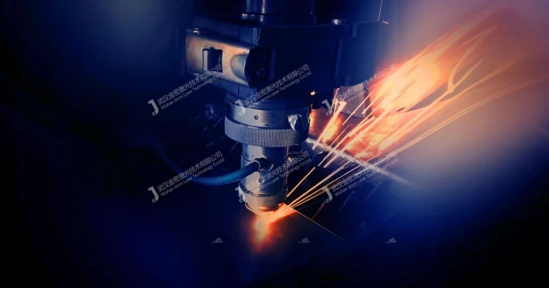 光纖激光焊接機(jī)設(shè)備都有哪些系統(tǒng)構(gòu)成？  