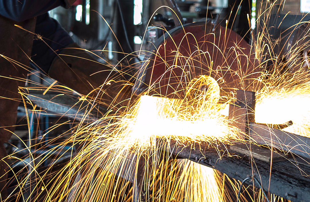 分享下激光切割機與激光焊接機兩者之間有什么區別