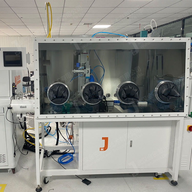 高校激光焊接機設(shè)備買回去不會用怎么辦？